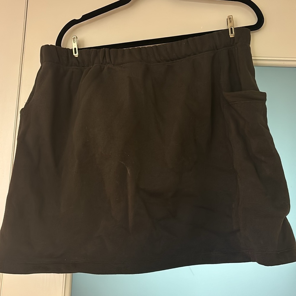 Fear Of God Essentials Skirt - Picture 2 of 4